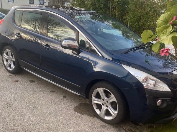 Peugeot 3008 MPV, Diesel, 2010, Blue