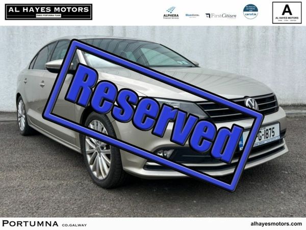 Volkswagen Jetta Saloon, Diesel, 2016, Gold