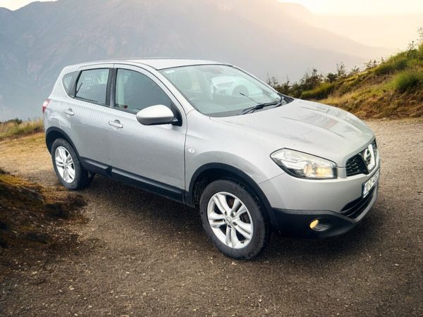 Nissan Qashqai Hatchback, Diesel, 2010, Silver