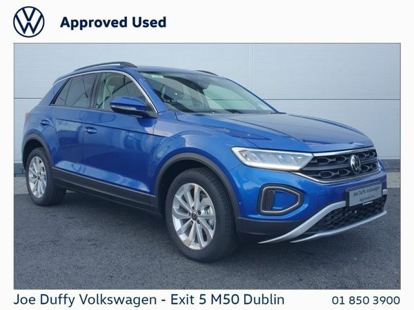 Volkswagen T-Roc SUV, Petrol, 2025, Blue