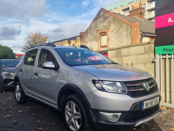 Dacia Sandero Stepway Hatchback, Diesel, 2016, Silver