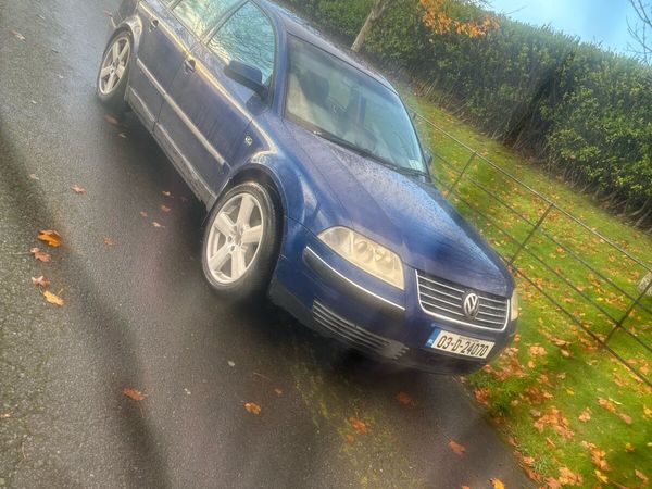 Volkswagen Passat Saloon, Diesel, 2003, Blue