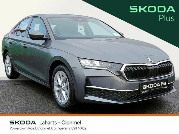 Skoda Octavia Saloon, Petrol, 2025, Grey