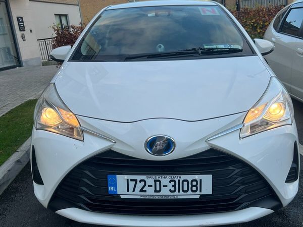 Toyota Vitz Hatchback, Petrol Hybrid, 2017, White