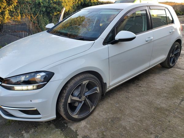 Volkswagen Golf Estate, Petrol, 2019, White