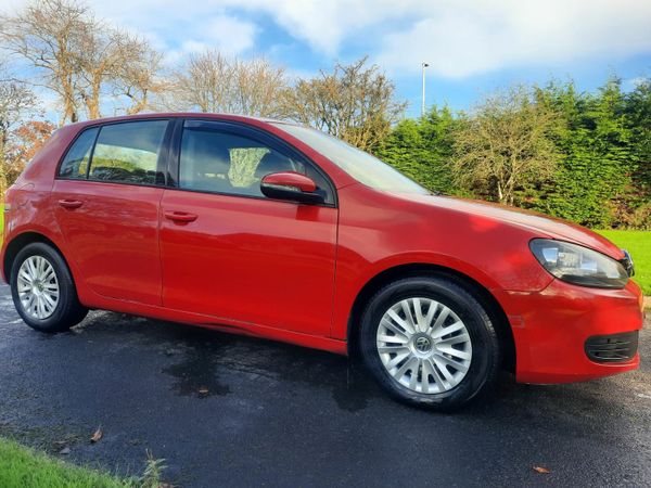 Volkswagen Golf Hatchback, Diesel, 2010, Red