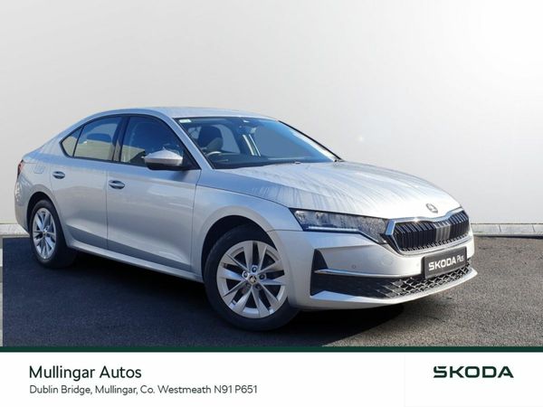 Skoda Octavia Saloon, Petrol, 2025, Grey