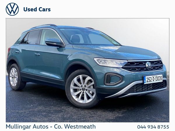Volkswagen T-Roc SUV, Diesel, 2025, Blue