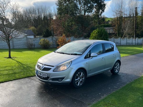 Vauxhall Corsa Hatchback, Diesel, 2009, Silver
