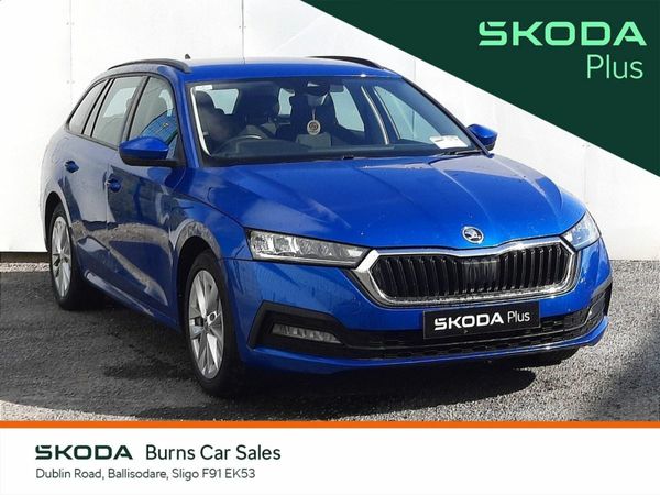 Skoda Octavia Estate, Petrol, 2022, Blue