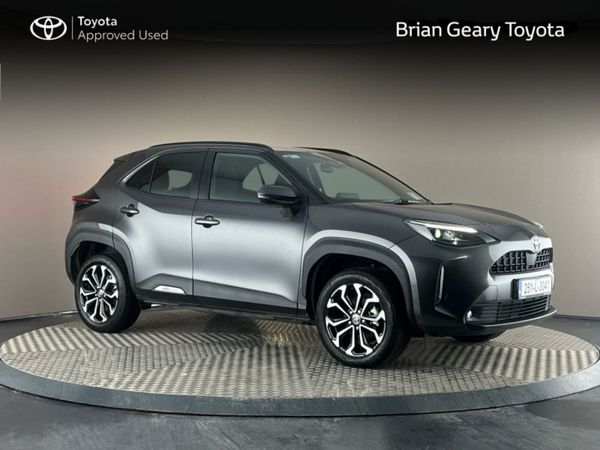 Toyota Yaris Cross Hatchback, Petrol Hybrid, 2025, Grey