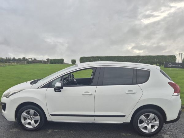 Peugeot 3008 SUV, Petrol, 2015, White