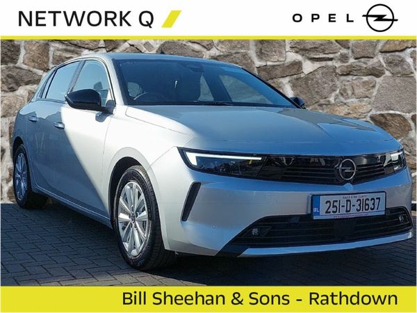 Opel Astra Hatchback, Petrol, 2025, Silver