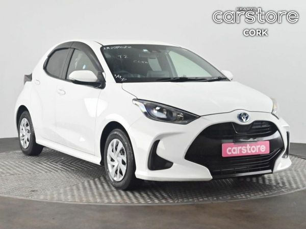 Toyota Yaris Hatchback, Petrol Hybrid, 2020, White