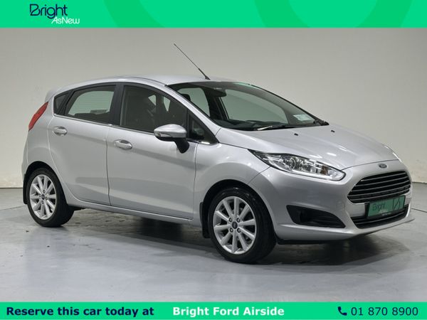 Ford Fiesta Hatchback, Petrol, 2016, Silver