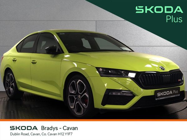 Skoda Octavia Hatchback, Diesel, 2022, Green
