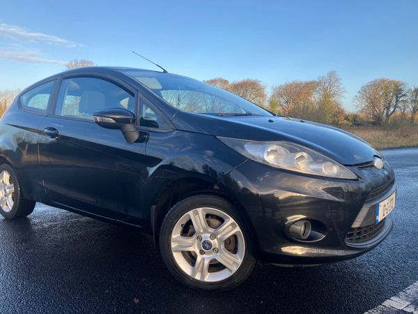 Ford Fiesta Hatchback, Petrol, 2010, Black