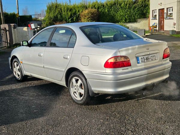Toyota Avensis Saloon, Petrol, 2003, Silver