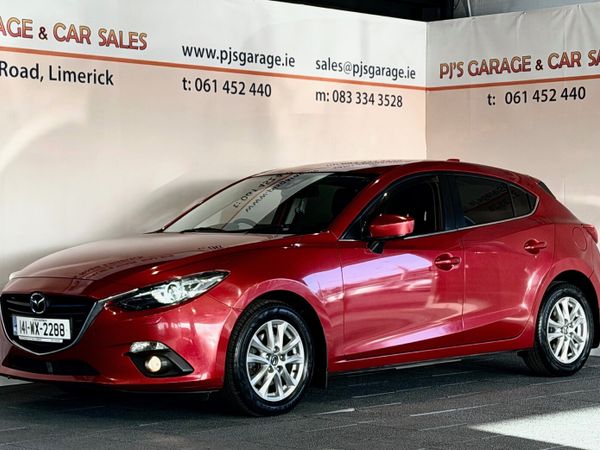 Mazda Mazda3 Hatchback, Diesel, 2014, Red
