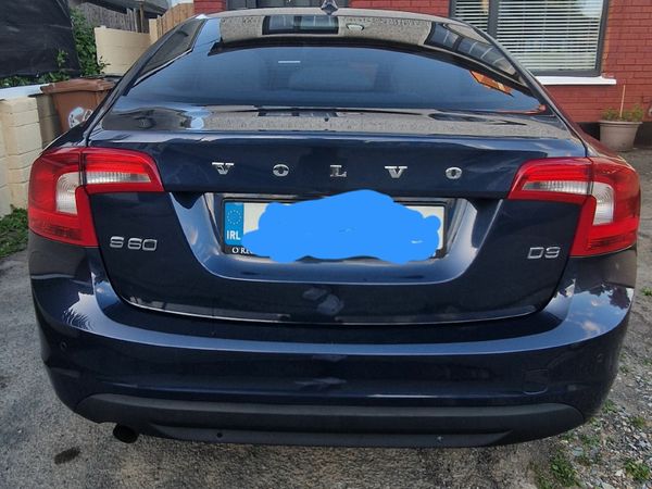 Volvo S60 Saloon, Diesel, 2011, Blue