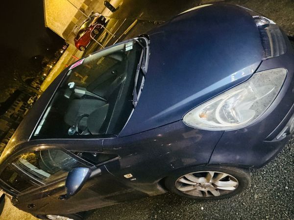 Vauxhall Corsa Hatchback, Petrol, 2010, Blue
