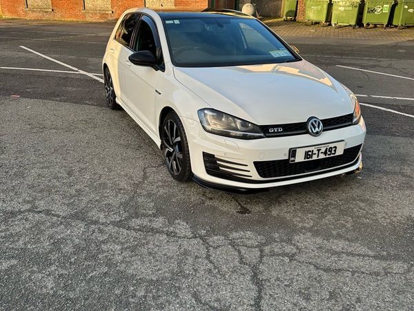 Volkswagen Golf Estate, Diesel, 2016, White