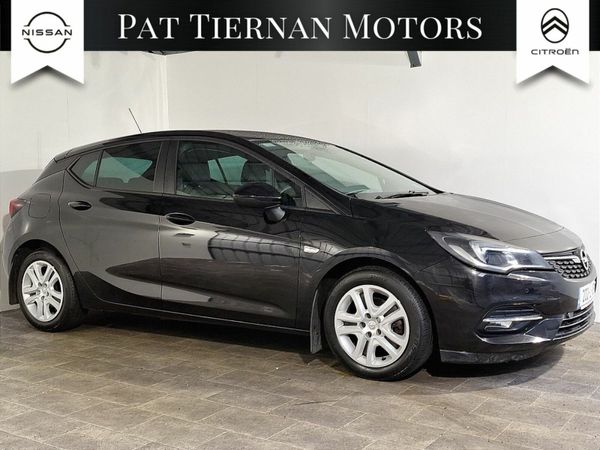 Opel Astra Hatchback, Petrol, 2020, Black