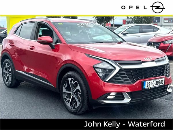 Kia Sportage SUV, Petrol Hybrid, 2023, Red