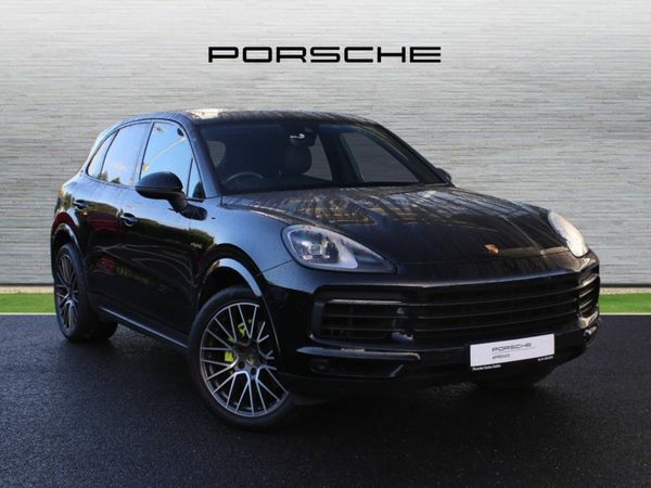 Porsche Cayenne SUV, Petrol Plug-in Hybrid, 2021, Black
