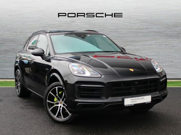Porsche Cayenne SUV, Petrol Plug-in Hybrid, 2023, Black