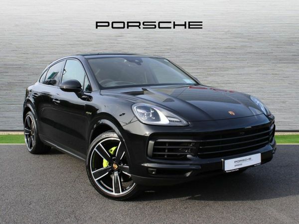 Porsche Cayenne SUV, Petrol Plug-in Hybrid, 2023, Black