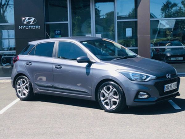 Hyundai i20 Hatchback, Petrol, 2020, 