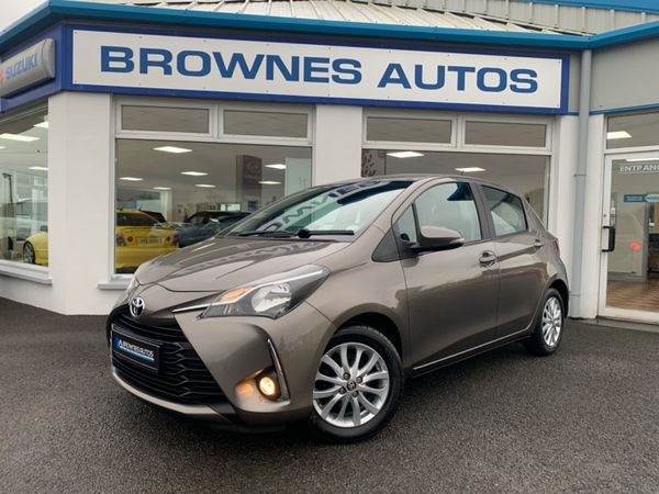 Toyota Yaris Hatchback, Petrol, 2017, Grey