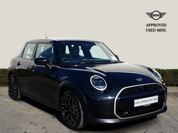 Mini Cooper Hatchback, Petrol, 2025, Black
