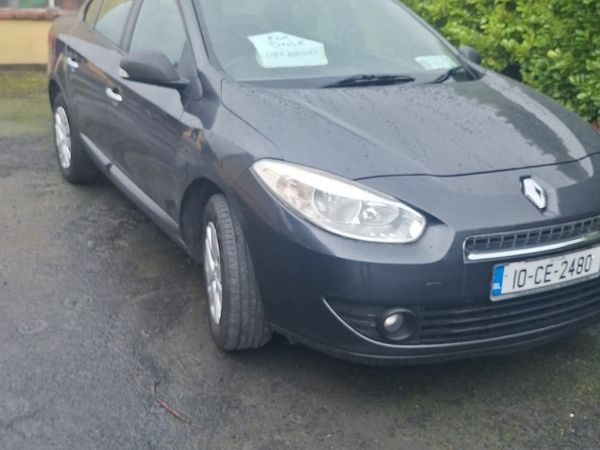 Renault Fluence Saloon, Diesel, 2010, Grey