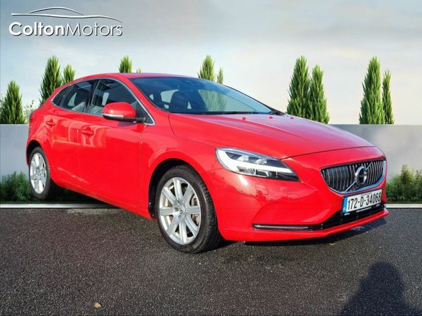 Volvo V40 Hatchback, Diesel, 2017, Red