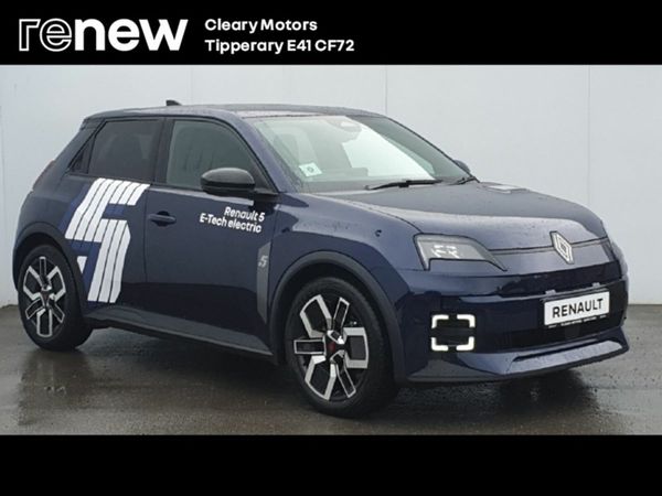 Renault 5 Hatchback, Electric, 2025, White