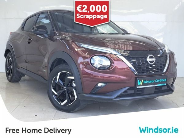 Nissan Juke SUV, Petrol Hybrid, 2024, Red