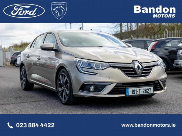 Renault Megane Saloon, Diesel, 2019, Gold