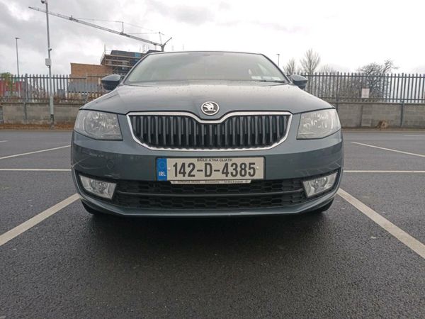 Skoda Octavia Saloon, Diesel, 2014, Grey