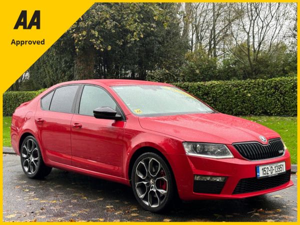 Skoda Octavia Saloon, Diesel, 2015, Red