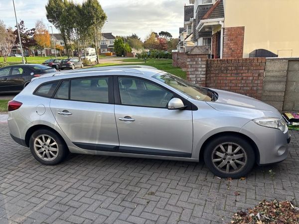 Renault Megane Estate, Diesel, 2012, Silver
