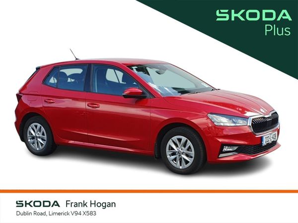 Skoda Fabia Hatchback, Petrol, 2022, Red