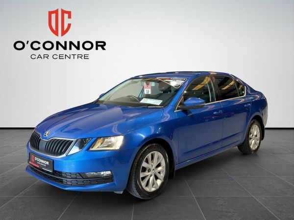 Skoda Octavia Saloon, Diesel, 2019, Blue