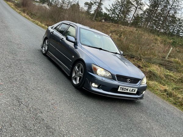 Lexus IS Saloon, Petrol, 2004, Blue