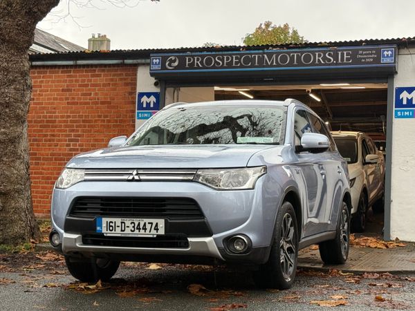 Mitsubishi Outlander SUV, Petrol Plug-in Hybrid, 2016, Silver