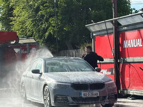 BMW 5-Series Saloon, Petrol Plug-in Hybrid, 2018, Blue