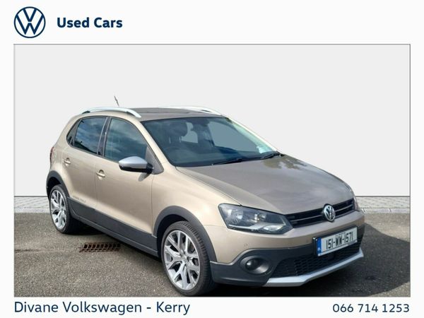 Volkswagen Polo Hatchback, Petrol, 2015, Brown