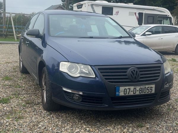 Volkswagen Passat Saloon, Petrol, 2007, Blue
