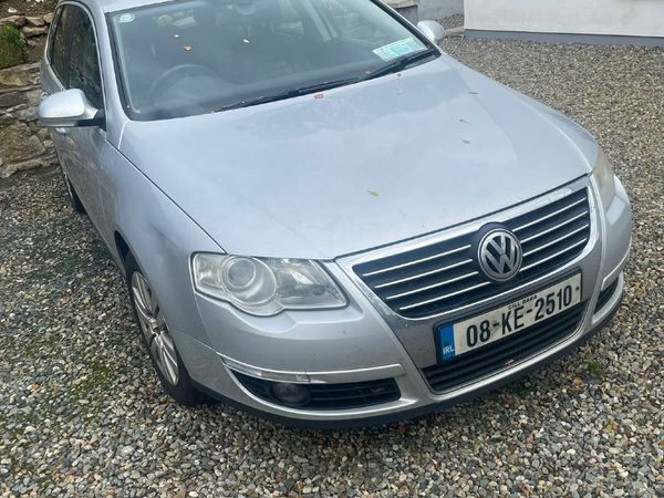 Volkswagen Passat Estate, Petrol, 2008, Silver